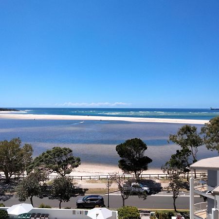 Moorings Beach Resort Caloundra Exterior foto