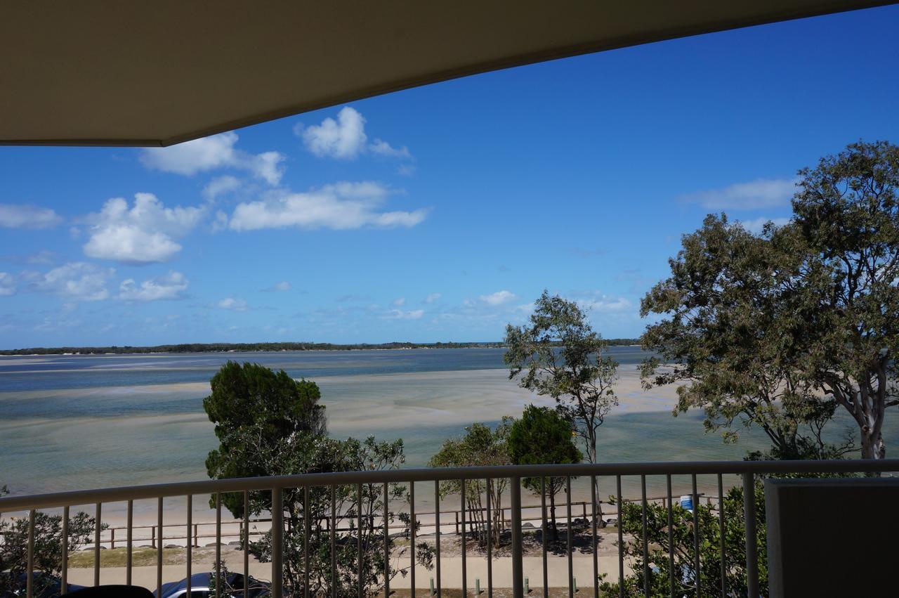 Moorings Beach Resort Caloundra Exterior foto