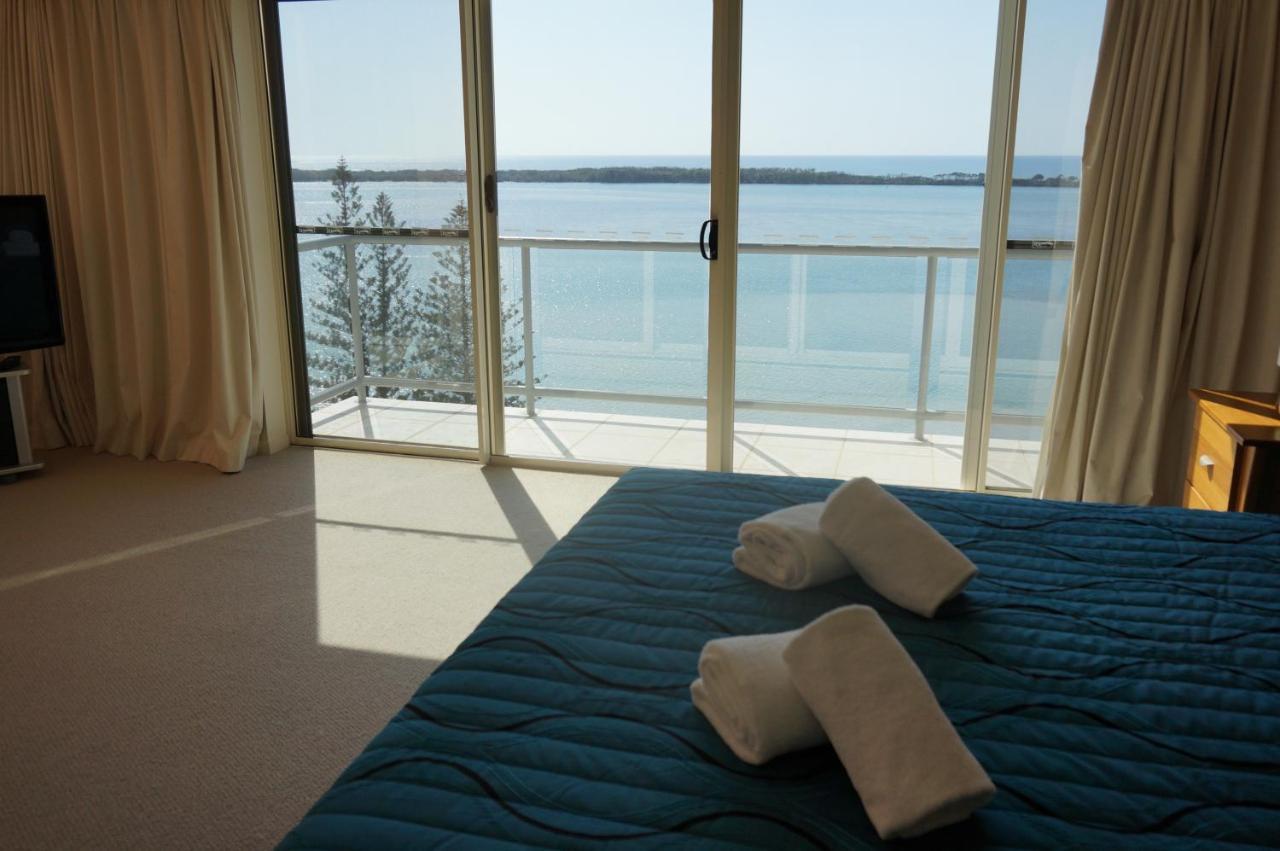 Moorings Beach Resort Caloundra Exterior foto