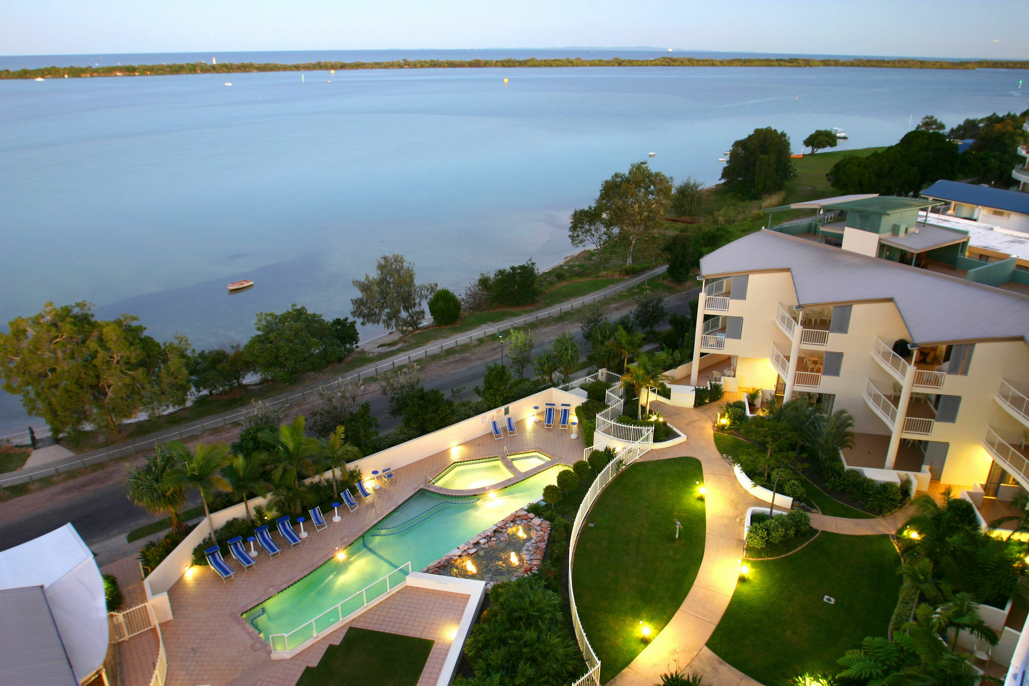 Moorings Beach Resort Caloundra Exterior foto
